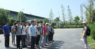 勤奮是勝通人最美的寫照