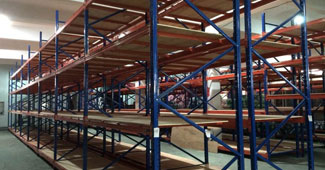 如何量身設(shè)計(jì)重型貨架的規(guī)格?看勝通貨架專業(yè)的解答！