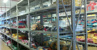 定制童裝貨架,浙江布衣草人認準了勝通倉儲