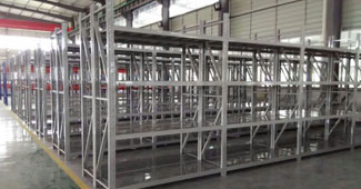 服裝行業(yè)倉(cāng)庫(kù)，看勝通貨架如何妙招解決倉(cāng)儲(chǔ)難題