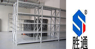 網(wǎng)絡(luò)讓合作零距離，喬司客戶選購疊裝衣服貨架有技巧