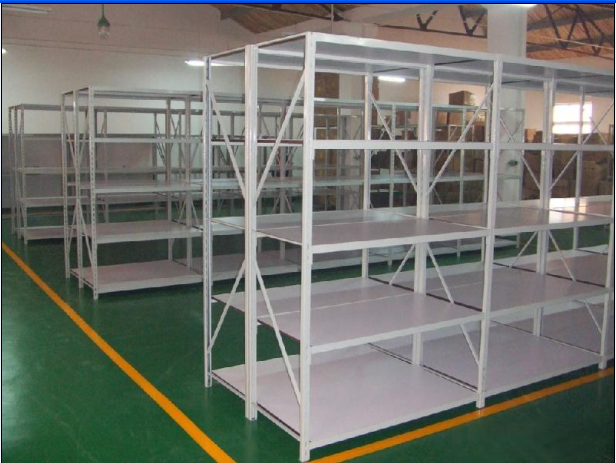 ?輕型貨架的結(jié)構(gòu)特點(diǎn)