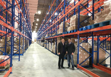 勝通貨架用服務(wù)好質(zhì)量成功挽回英妃化妝品信任采購(gòu)重型貨架350組