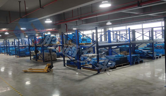 星宇電子（寧波）有限公司訂購(gòu)重型貨架、網(wǎng)層板100多組