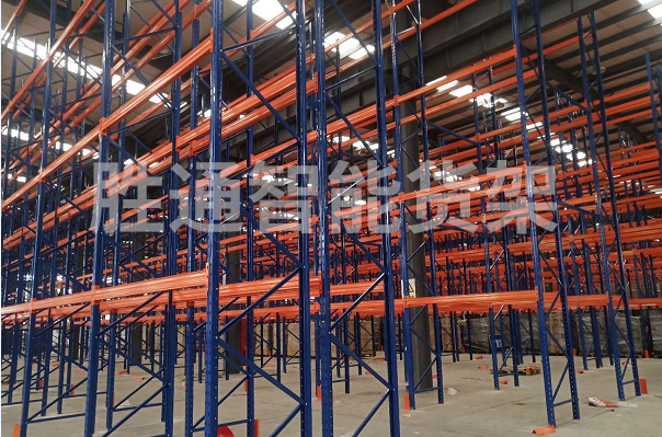 浙江大壹供應(yīng)鏈100多組型重型橫梁貨架正式投入使用