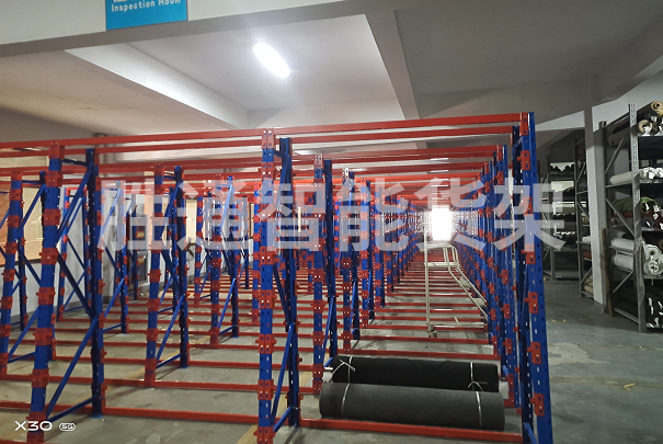 杭州集控科技面料貨架項(xiàng)目圓滿完工交付使用