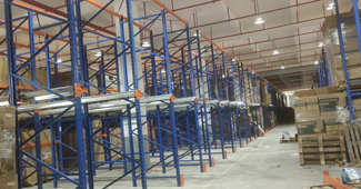 品種少，批量大類型的貨物儲(chǔ)存，請(qǐng)認(rèn)準(zhǔn)勝通貫通式貨架！