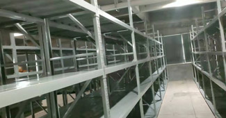 找品質(zhì)過(guò)關(guān)的中型貨架，浙江羅納服飾就推薦勝通！