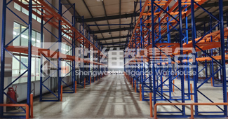 塑業(yè)企業(yè)想節(jié)省倉儲成本？不妨看看這種重型橫梁式貨架！