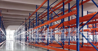 科學(xué)儲存貨物，這家塑料制品企業(yè)只認(rèn)準(zhǔn)勝通重型貨架