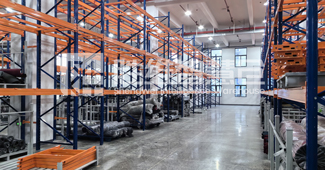 箱包企業(yè)存儲(chǔ)不再難，選對(duì)重型貨架是關(guān)鍵！