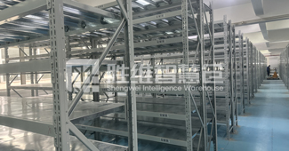 機(jī)械企業(yè)倉儲大升級，這款定制型的料箱立體貨架立大功！