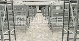 新材料企業(yè)倉儲升級記：中型貨架如何發(fā)揮大作用？