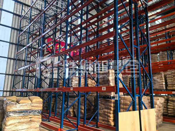 這款讓倉(cāng)庫(kù)倉(cāng)儲(chǔ)局面煥然一新的重型貨架，讓企業(yè)連連稱贊！