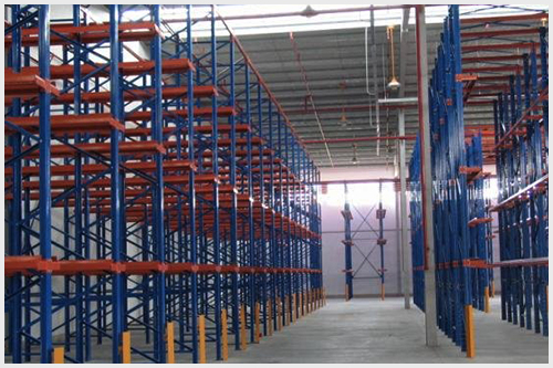 倉儲貫通式貨架