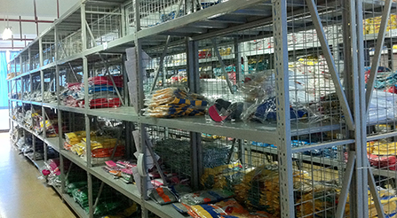 輕型貨架特點(diǎn)展示 輕型貨架特點(diǎn)展示