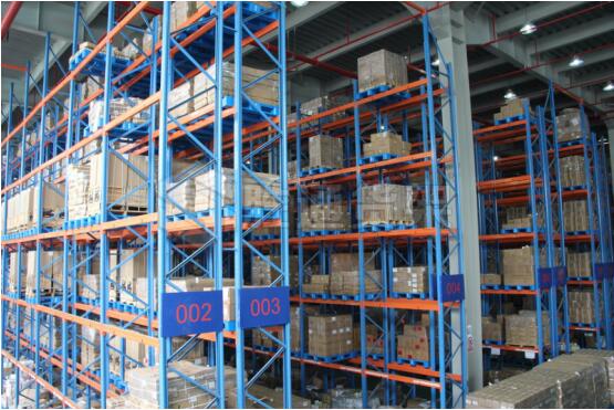 橫梁式貨架.jpg