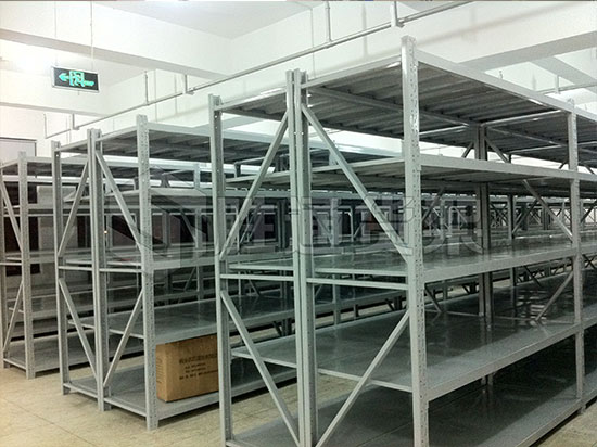 重型貨架，中型貨架，模具貨架.jpg