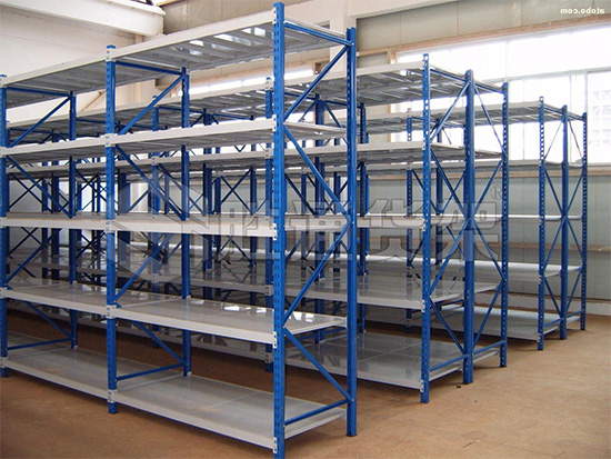 中型貨架.jpg 中型貨架.jpg