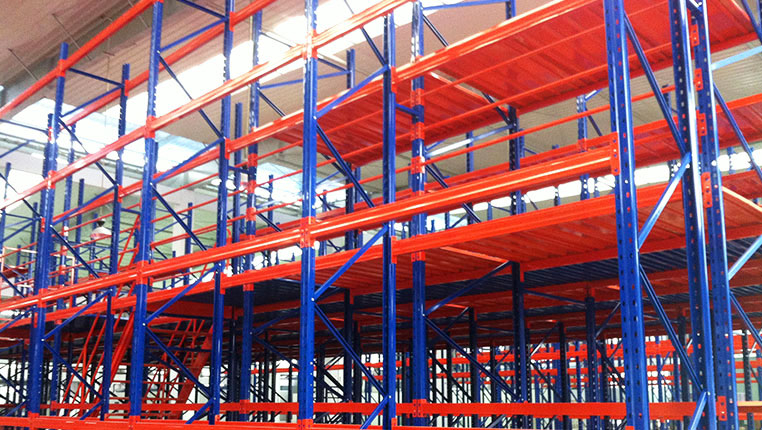 重型閣樓貨架.jpg 重型閣樓貨架.jpg