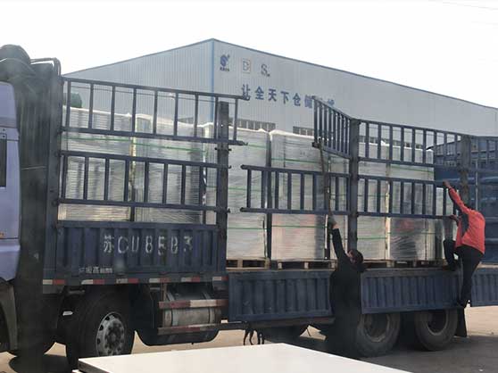 重型橫梁式貨架.jpg 重型橫梁式貨架.jpg