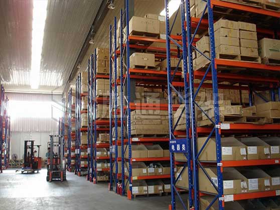 重型橫梁式貨架就選勝通.jpg 重型橫梁式貨架就選勝通.jpg