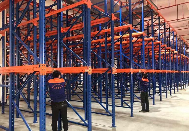 貫通貨架.jpg 貫通貨架.jpg