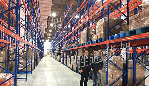 英妃橫梁貨架.jpg 英妃橫梁貨架.jpg