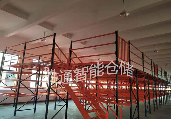 閣樓貨架安裝.jpg 閣樓貨架安裝.jpg