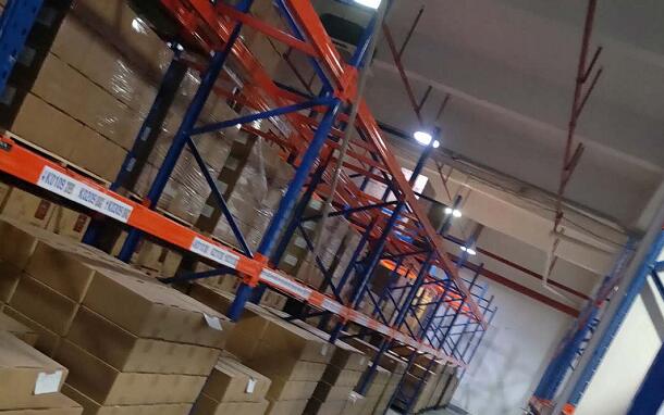 艾蘭德重型貨架.jpg 艾蘭德重型貨架.jpg