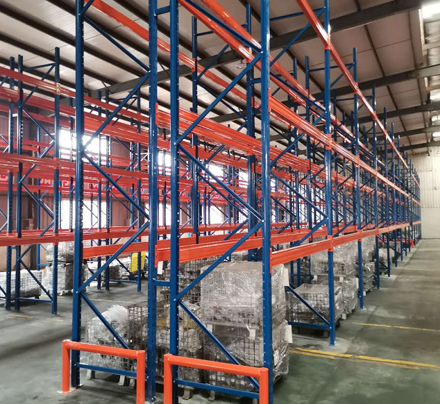 重型橫梁貨架華工汽車(chē).png 重型橫梁貨架華工汽車(chē).png