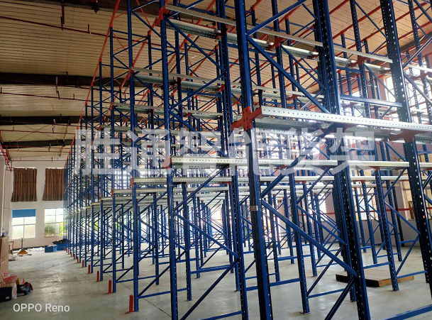 貫通式貨架.jpg 貫通式貨架.jpg