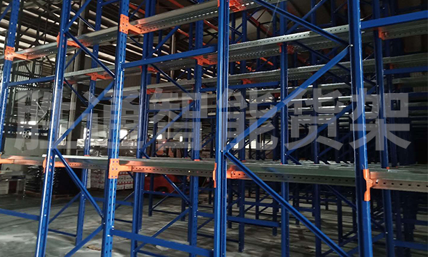 一罐食品貫通貨架.png 一罐食品貫通貨架.png