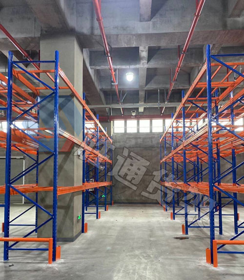 重型橫梁貨架項(xiàng)目 重型橫梁貨架項(xiàng)目