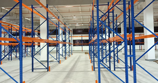 一款量身定制的重型貨架，讓永藝家具的倉庫變得更大！