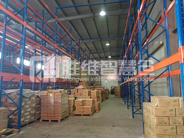 重型橫梁式貨架 重型橫梁式貨架