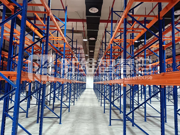 重型橫梁式貨架 重型橫梁式貨架