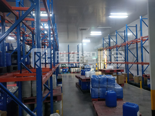 重型貨架2600.jpg 重型貨架2600.jpg