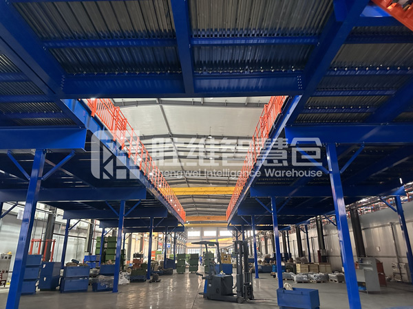 鋼平臺(tái)2600.jpg 鋼平臺(tái)2600.jpg