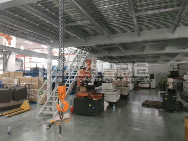 鋼平臺2600.jpg 鋼平臺2600.jpg