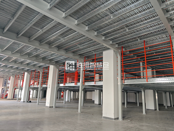 鋼平臺(tái)600.jpg 鋼平臺(tái)600.jpg