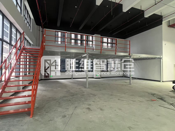 鋼平臺(tái)2600.jpg 鋼平臺(tái)2600.jpg