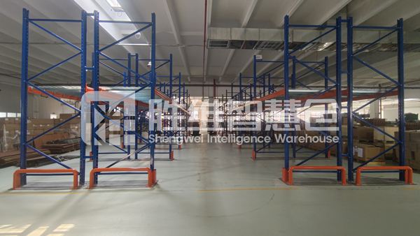 機(jī)械重型貨架600.jpg 機(jī)械重型貨架600.jpg