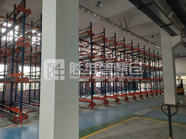 兩向穿梭車庫2600.jpg 兩向穿梭車庫2600.jpg