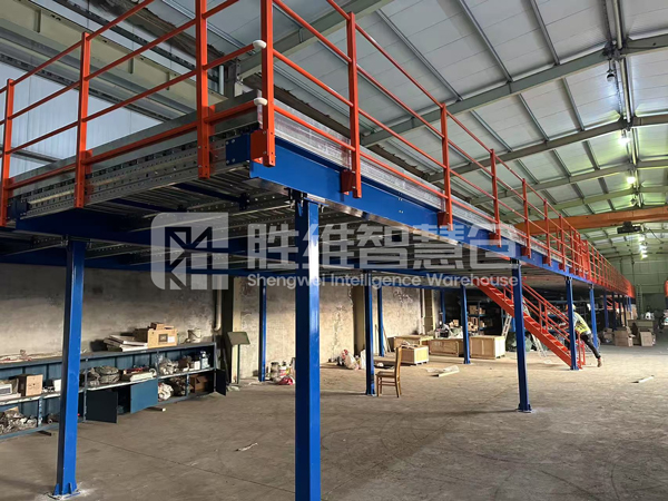 鋼平臺(tái)2600.jpg 鋼平臺(tái)2600.jpg