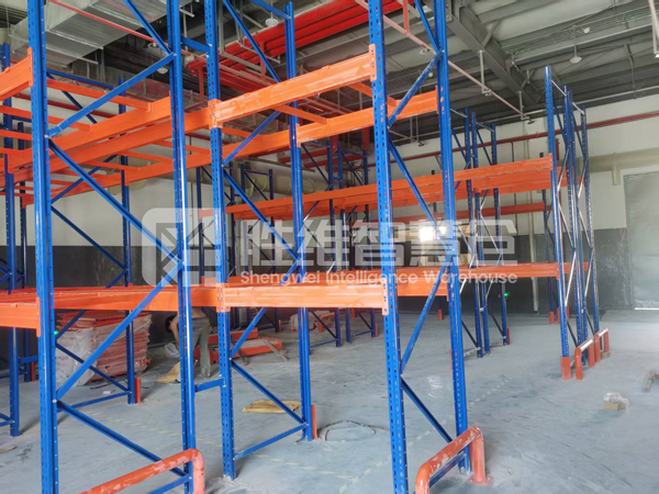 半導(dǎo)體-重型貨架2600.jpg 半導(dǎo)體-重型貨架2600.jpg