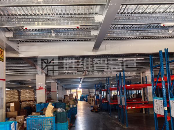 鋼平臺(tái)2600.jpg 鋼平臺(tái)2600.jpg