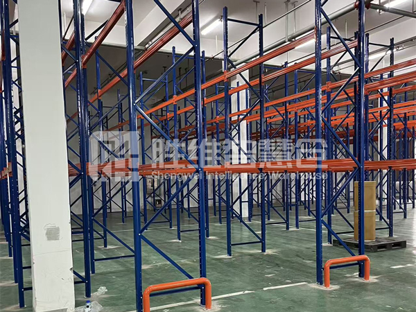 重型貨架2600.jpg 重型貨架2600.jpg