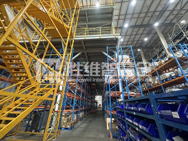 鋼平臺(tái)600.jpg 鋼平臺(tái)600.jpg